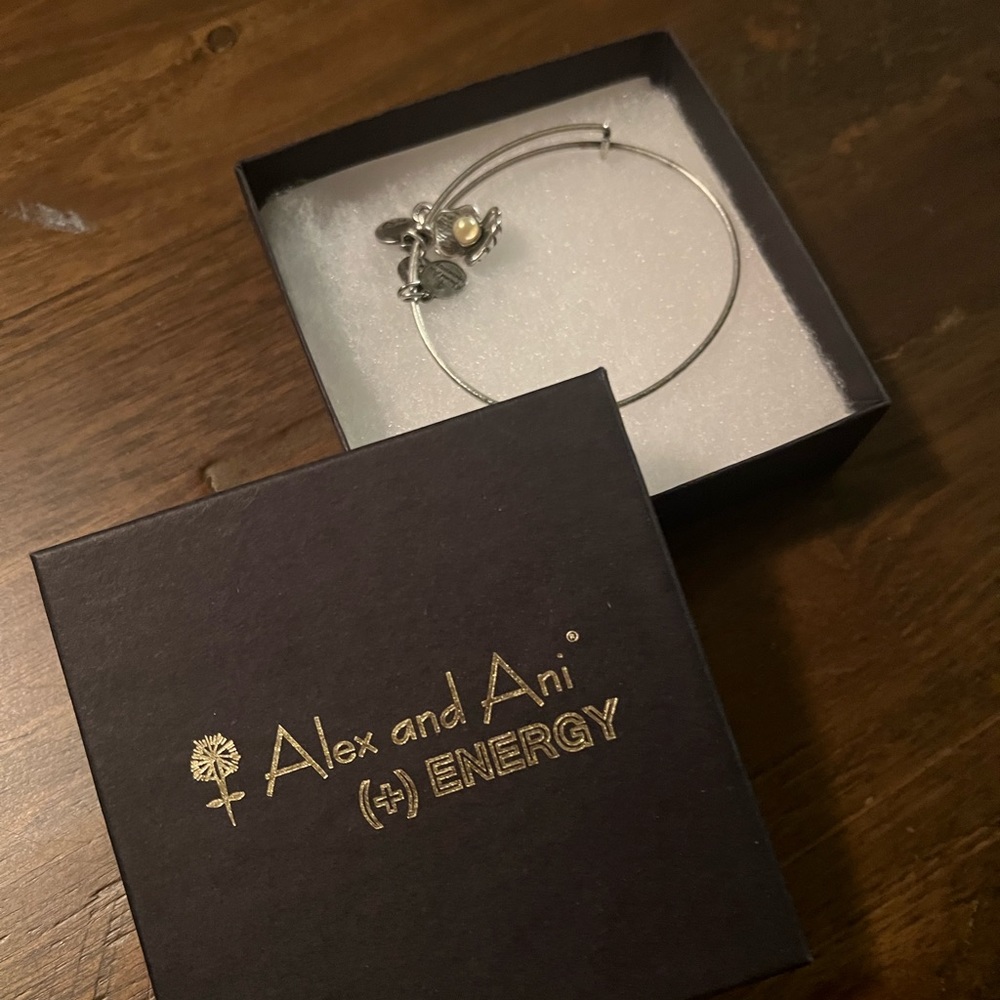 Alex and Ani oyster clam with pearl